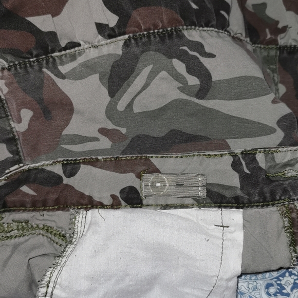 ARIZONA GIRLS MINI Skirt Green Camo size 14 - Picture 4 of 5